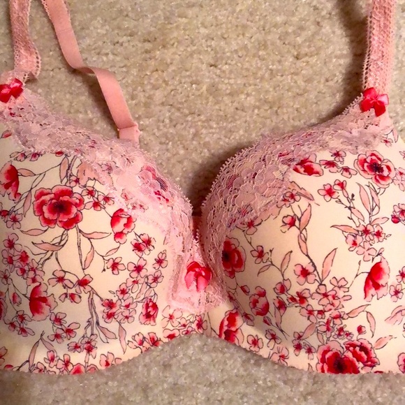 Victoria’s Secret NWOT underwire bra , 38B, lace straps, lace trim, rose/beige - Picture 6 of 9